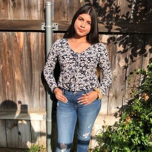 Meet your Posher, Tania